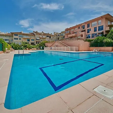 Sunrise -swimming-pool-saint-tropez Center-parking