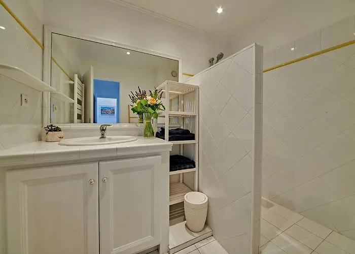 Sunrise -swimming-pool-saint-tropez Center-parking * Σαιν-Τροπέ